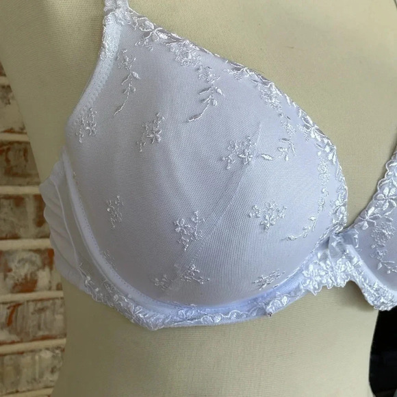 Ambrielle White Embroidered Underwire Split Strap  Plus Size Bra - Picture 3 of 8